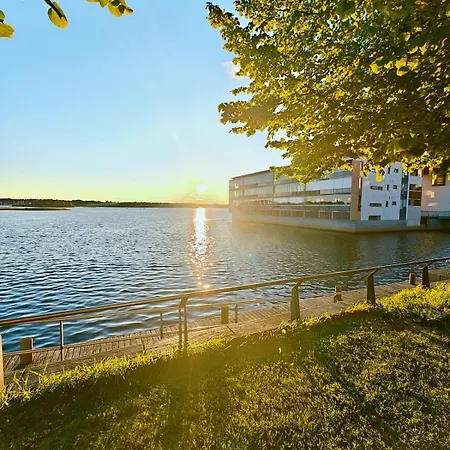 Large Two-room Desing With Seaview And Sauna In Downtown * オウル