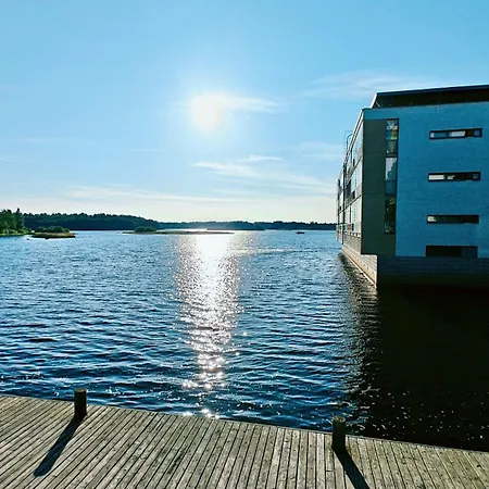 Large Two-room Desing With Seaview And Sauna In Downtown