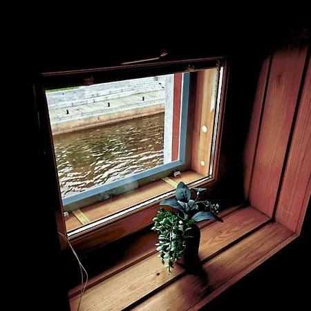Large Two-room Desing With Seaview And Sauna In Downtown Appartement *