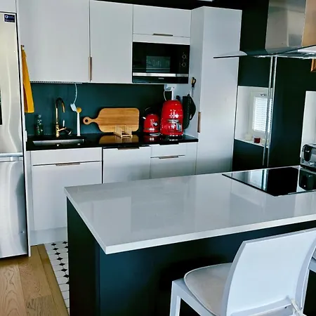 Large Two-room Desing With Seaview And Sauna In Downtown * オウル